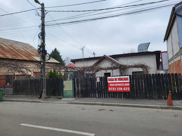Casă cu 4 camere în Central