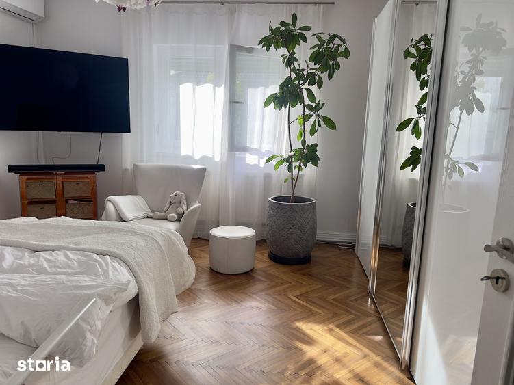 Casă cu 4 camere cu Teren 720 Mp în Grădiște