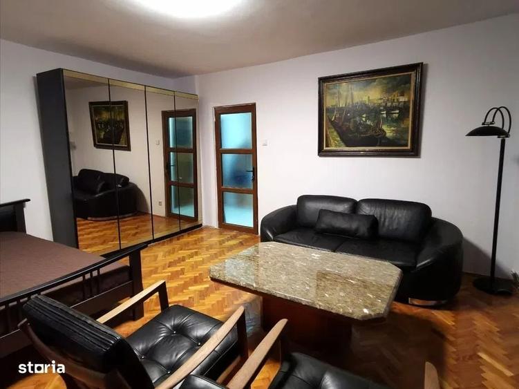 Garsoniera decomandata | Unirii | 2 balcoane | Metrou Piata Unirii 4' - 2