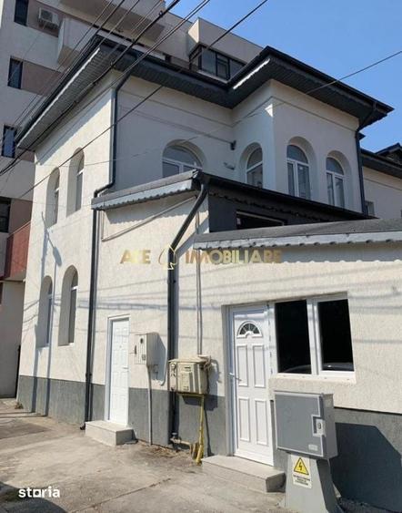 Casă cu 9 camere cu Teren 355 Mp în Ștefan cel Mare