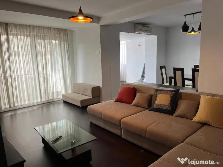 Apartament cu 4 camere decomandat în Spitalul Județean