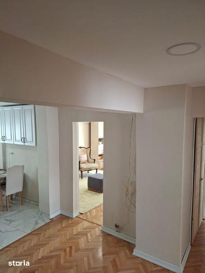 Apartament cu 4 camere decomandat în Ultracentral