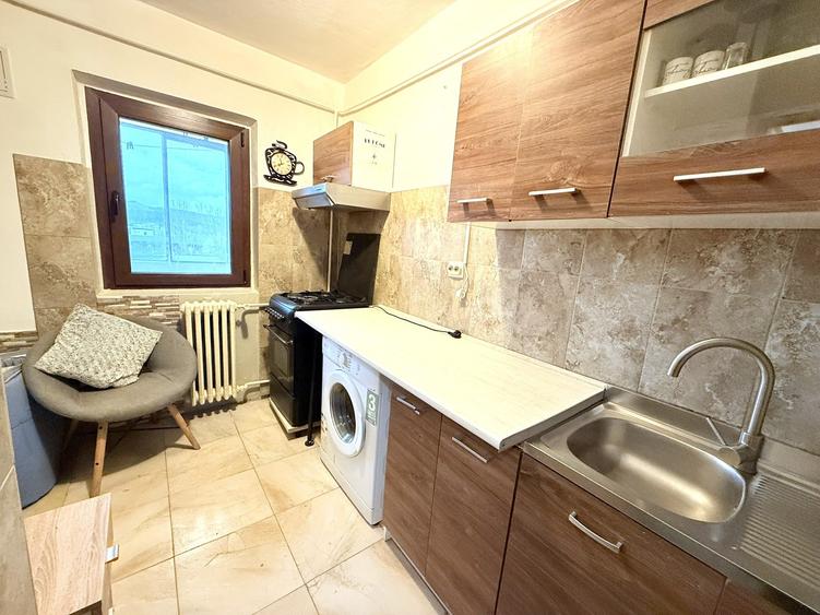 Apartament mobilat+utilat, zona Canta, liber - 6