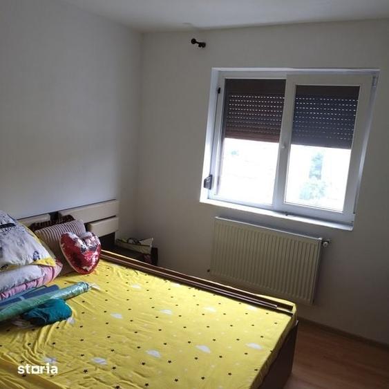 Apartament cu 3 camere în Racovița
