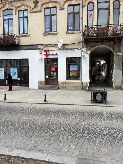 Spațiu comercial de închiriat – zonă ultracentrală, Bulevardul Pardon, Câmpulung - 1