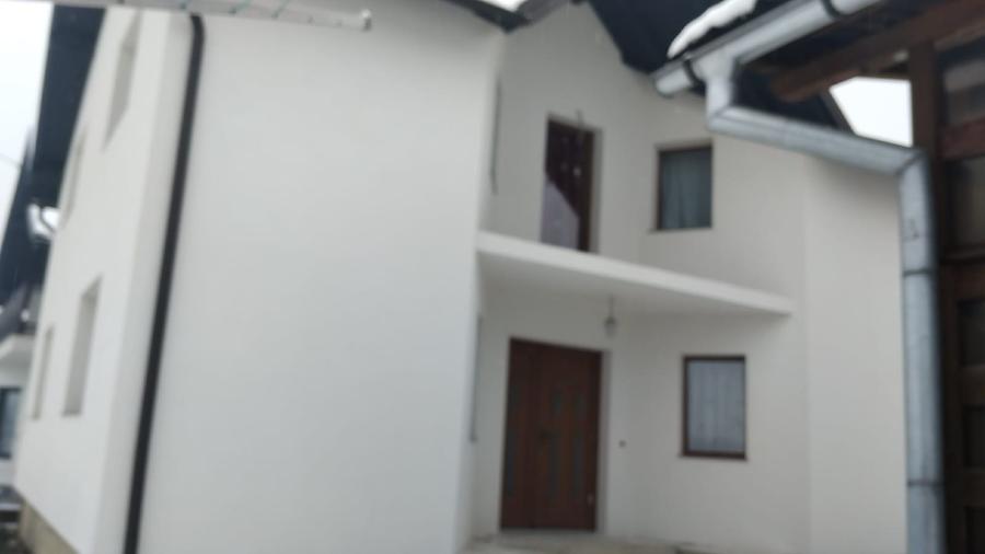 Casa de vanzare in Viseu de Sus - 3