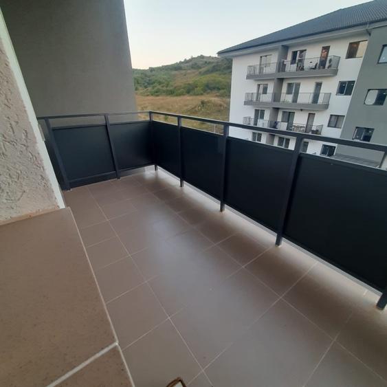 Apartament de 37 mp, 8 mp balcon, Zona Sesul de Sus - 3