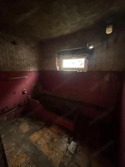 Casa 116 mp, teren 243 mp, anexa 37 mp, zona Grivitei - 12