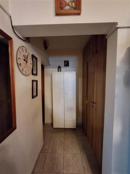 APARTAMENT CU 2 CAMERE DE VANZARE 0NESTI ZONA MAL - 3