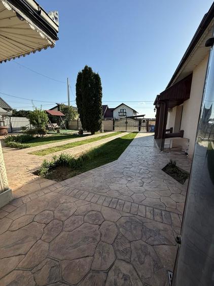 Casa cu 3 camere baie si bucatarie in Cordun - 3