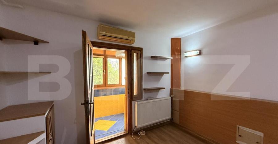 Apartament 3 camere decomandat, et. 1, 72 mp, zona 1 Mai - 2