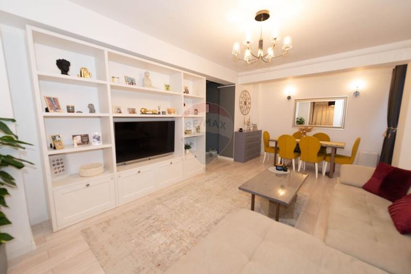 Apartament 3 camere de vanzare, 73mp Militari - 2