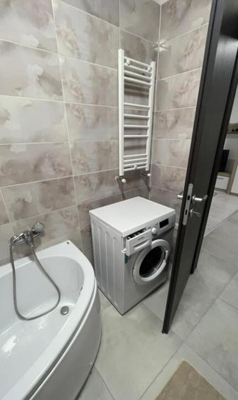 Garsoniera 36 mp utili,strada Sergent Ilie Petre,nr.86 .bloc 5 - 1