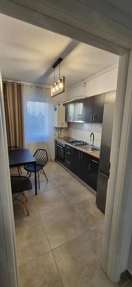 Inchiriez Apartament 2 cam + Curte 160mp ( centrala, parcare ) - 3