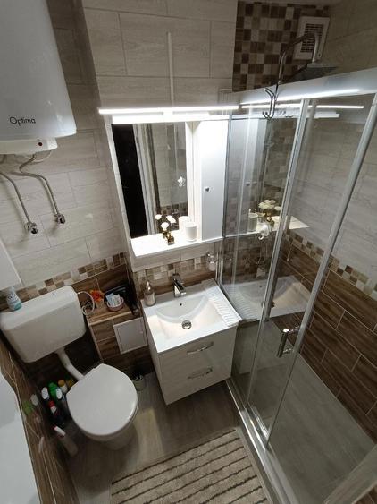 Vand apartament cu o camera garsoniera - 5