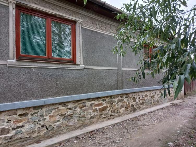 Casa la ?ara, locuibila, mobilata. - 2