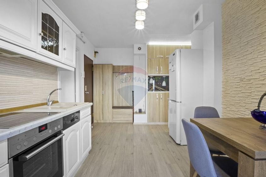 Apartament la cheie cu 2 camere decomandat de vanzare Alfa,Arad - 2