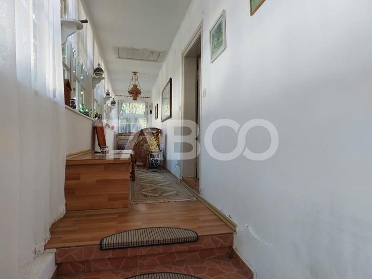 Casa de vanzare cu 2 apartamente separate si teren 500 mp Cisnadioara - 16