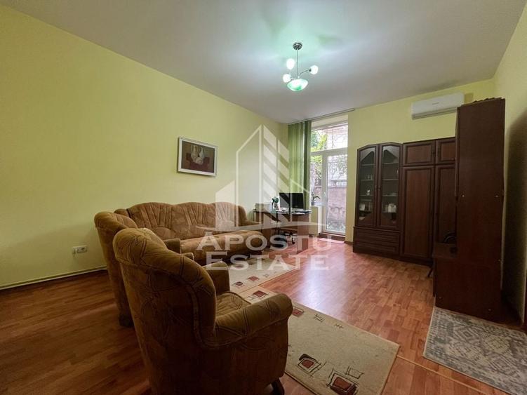 Apartament cu 3 camere, semidecomandat,situat in zona Centrala - 6