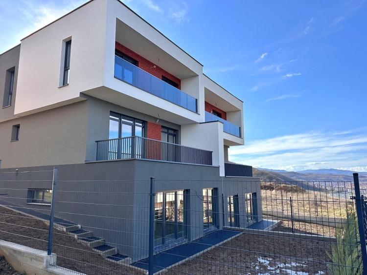 Casa/duplex de vanzare 3 nivele 170mp utili zona Narciselor 270mp teren - 5