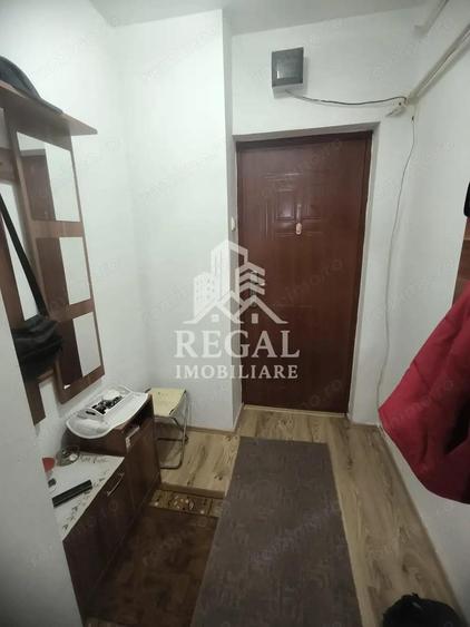 Apartament cu doua camere in zona Micro 7 - 3