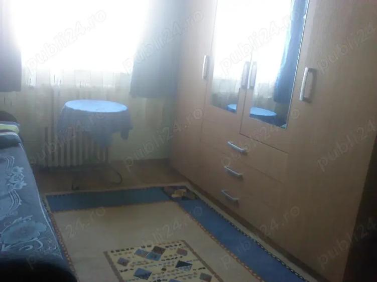 Inchiriez Garsoniera (doua camere) - 4