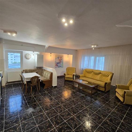 Cug - Selgros - 3 Camere Decomandat - Etaj Intermediar -Bloc 1990 - 80 Mp - 1