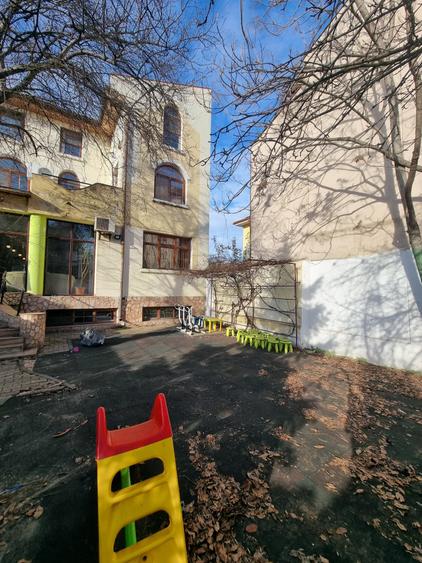 Vila - Parcul Carol - 13 Camere - Pretabil Gradinita - Autorizata - 40