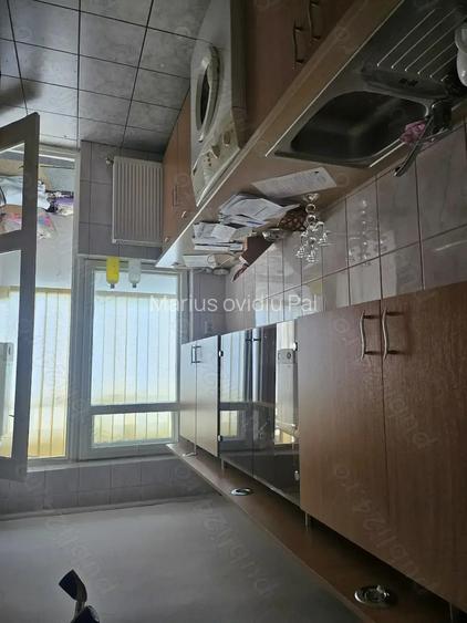 Vand apartament 2 camere decomandate O754689022 Vand apartament 2 camere decomandate O754689022