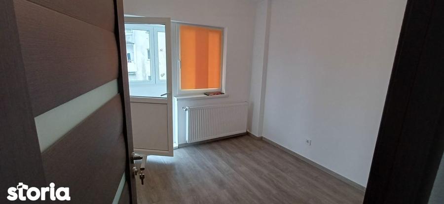 Victoriei, zona Electrica, 3 camere, etaj 3 - 1