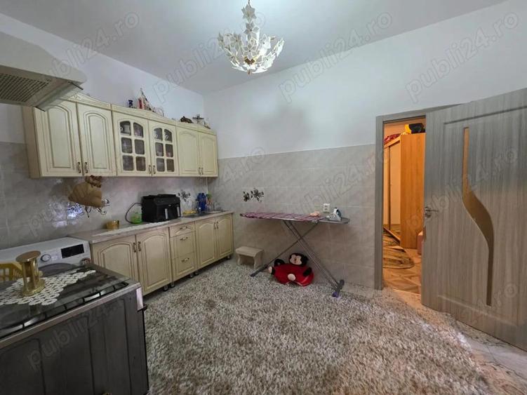 Casa proprietate unica in Hunedoara Central, langa Castelul Corvinilor - 12