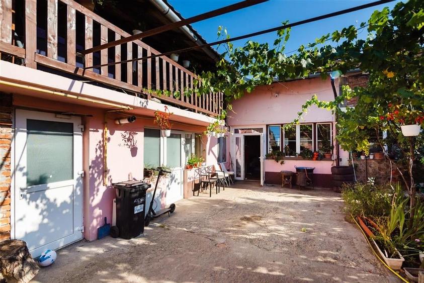 RECO Casa de vanzare cu mansarda la 2 minute de Lotus - 14