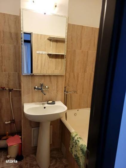 Inchiriez garsoniera spatioasa pe AI Cuza zona centrala Mc D - 2