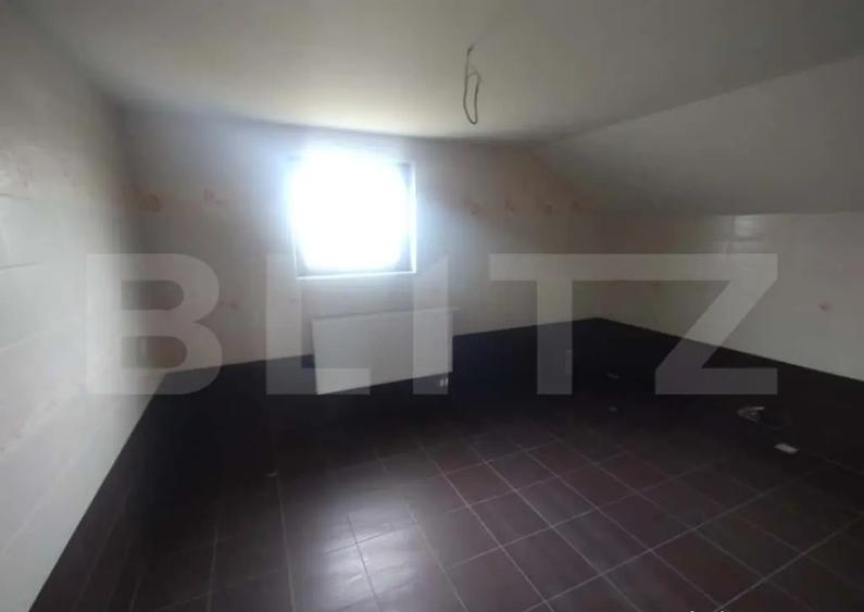 Casa de 140 mp, pe 2 nivele, 4 camere, oras Beclean - 12