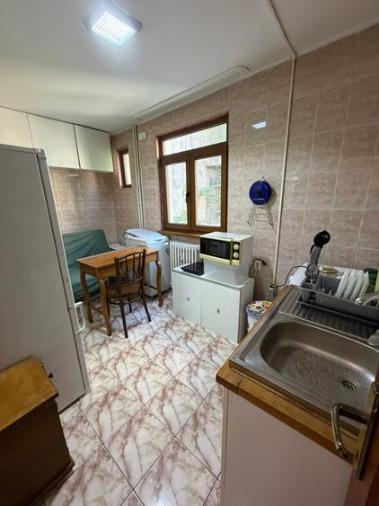 Apt. 2 camere decomandate, etaj 4, bloc solid, linga parcul Cismigiu - 4