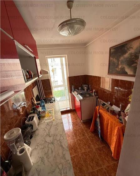 Apartament cu 3 camere, decomandat - zona Astra. - 9