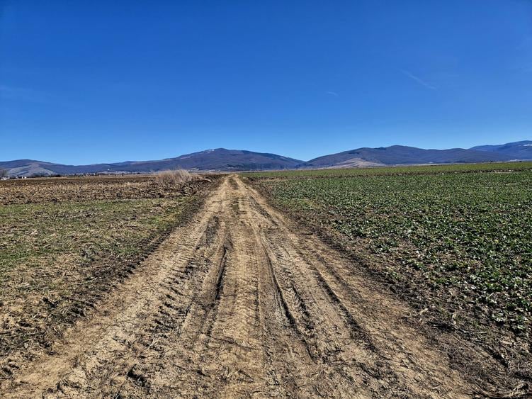 Teren extravilan de vânzare – Prejmer, Brașov | Potențial  pentru dezvoltare! - 1