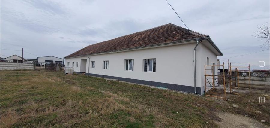 PF inchiriez 3 parcele de teren cu cladiri si hale, iesire la asfalt - 7