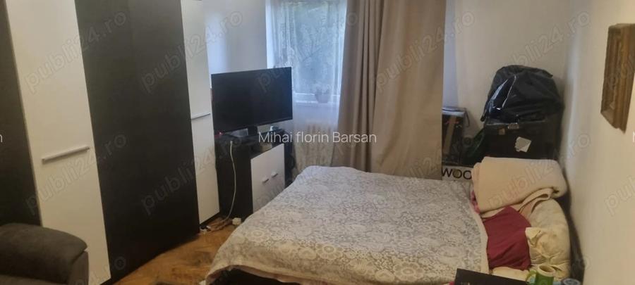 Vand apartament 3 camere Vand apartament 3 camere