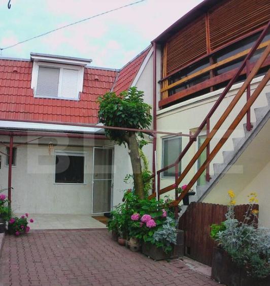 Casa 3 nivele singur in curte zona centru cu cabinet stomat - 1