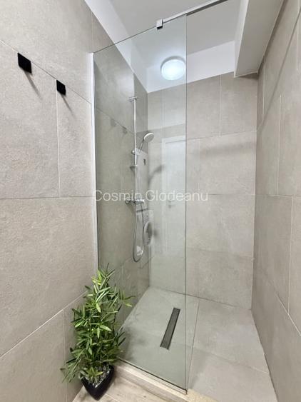 Alezzi Infinity  / vedere la mare  Sud-Est / Loc de parcare subteren