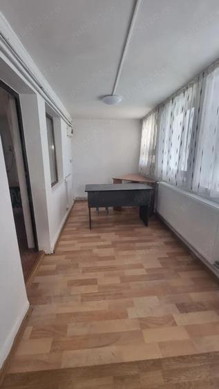 Inchiriez spatiu pretabil birouri, strada Trivale, Pitesti - 5