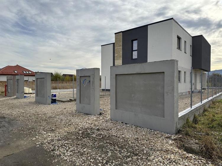 Casa 4 Camere Cartierul Stupini - 8