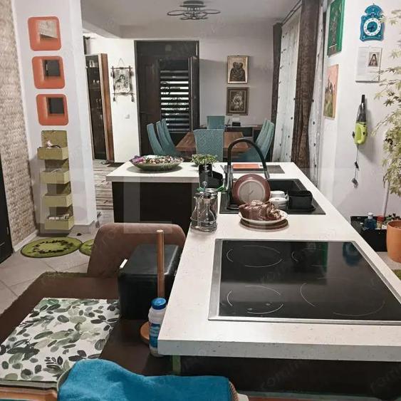 Casa individuala cu 5 camere, 240 mp, 12,8 ari teren, zona nord - 7