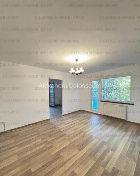 Apartament 3 camere, decomandat - zona Calea Bucuresti Apartament 3 camere, decomandat - zona Calea Bucuresti