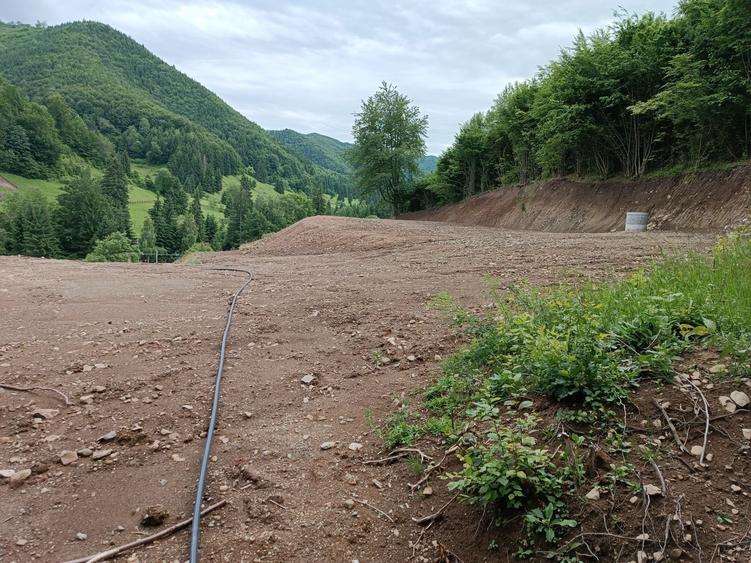 Teren de 12500 mp, în Central