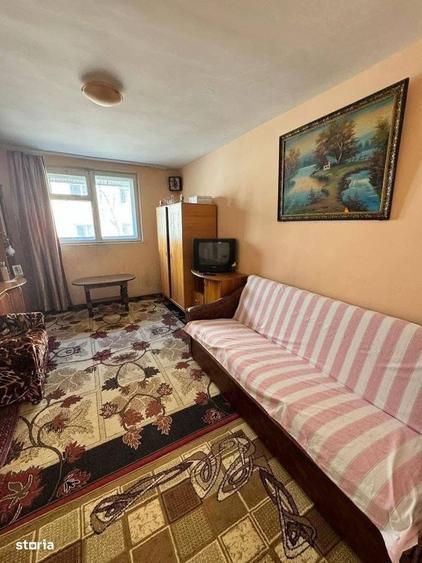 De vanzare garsoniera situata la etajul 1 in zona Kaufland Nou 13.750e - 2