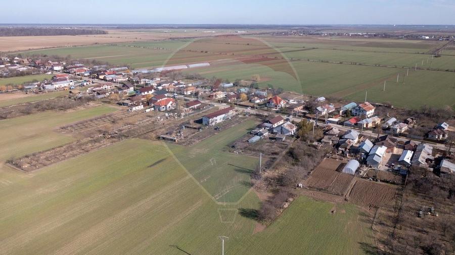 Vanzare teren intravilan 1056 mp si extravilan 8828mp Racari-DB - 19