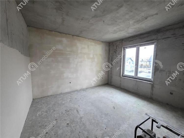 Casa individuala cu 4 camere si curte libera de 340 mp in Cisnadie - 11