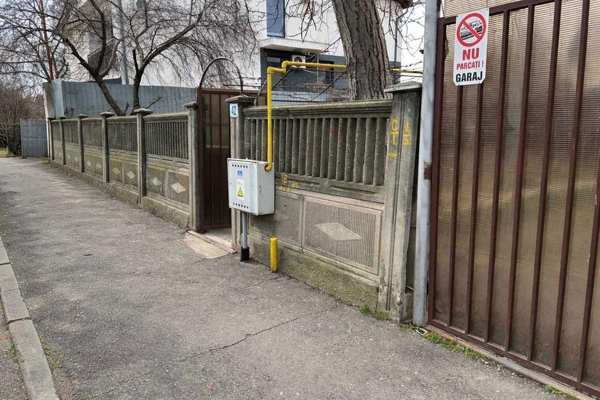 Casa la curte de vanzare. Sector 1, Bucuresti - 1